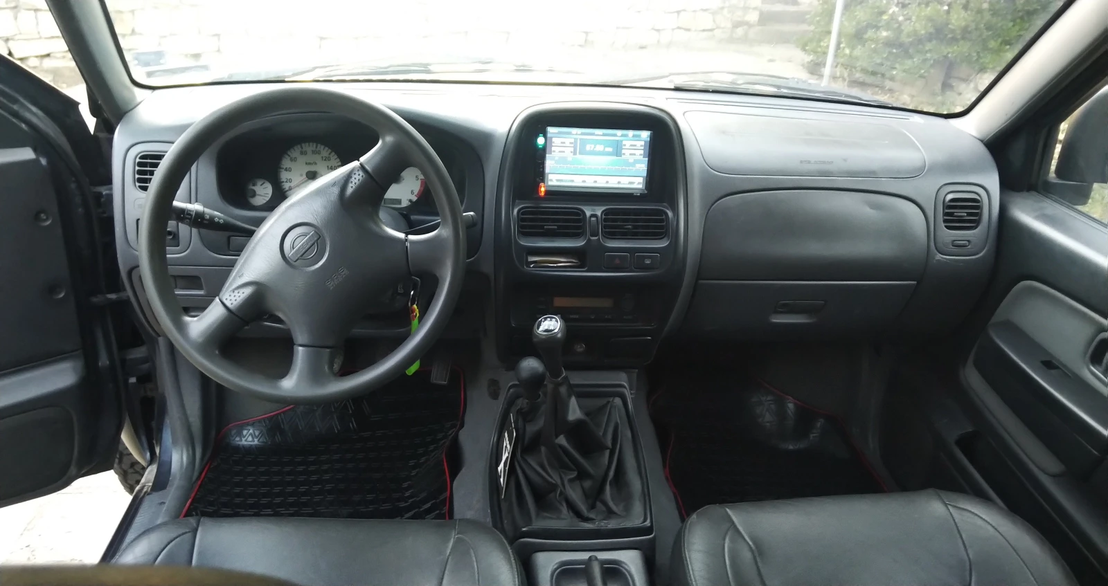 Nissan Navara 2.5TD - изображение 10