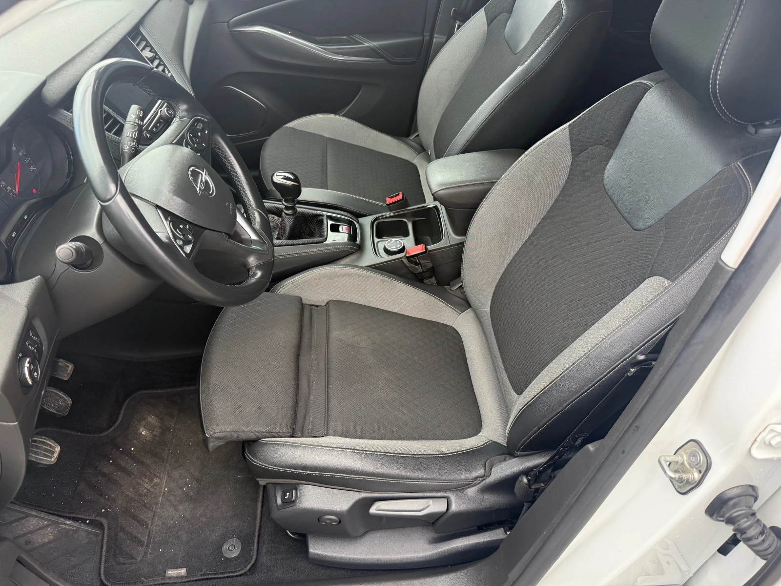 Opel Grandland X 1.5dci  - изображение 10