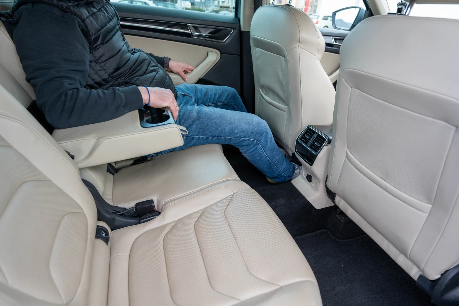 Skoda Kodiaq 2.0 TDI 7DSG, снимка 11 - Автомобили и джипове - 53975993