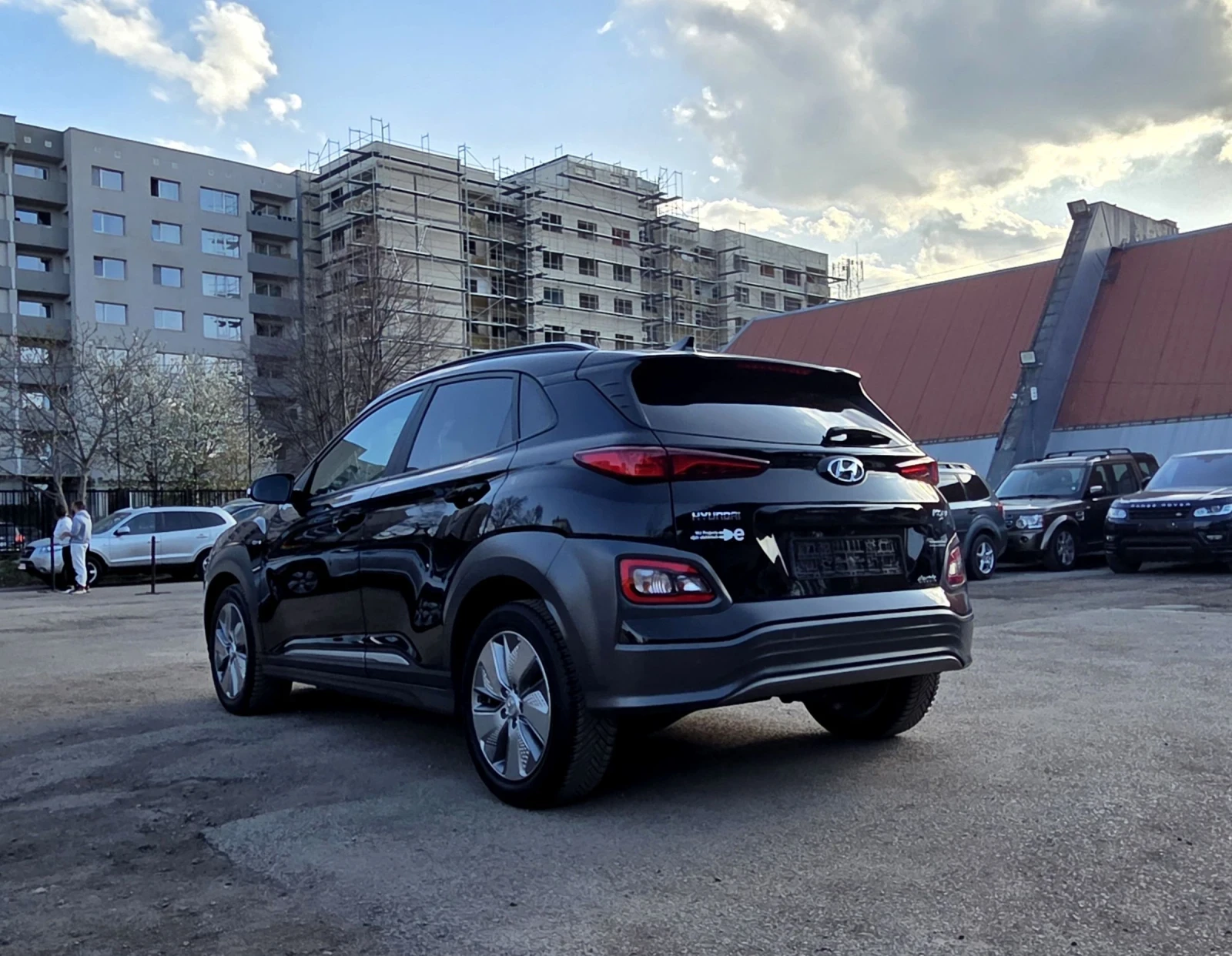 Hyundai Kona 64KWh/SOH100%/Blue Link, снимка 4 - Автомобили и джипове - 54230889