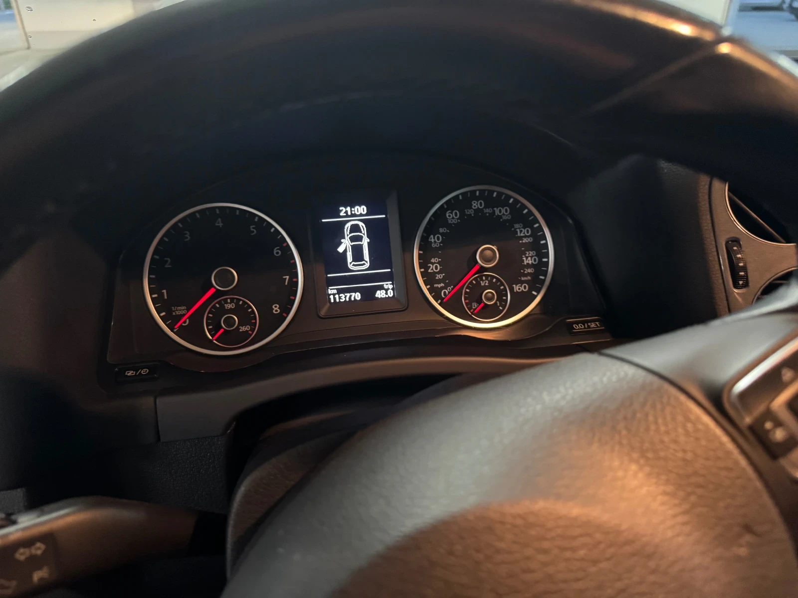 VW Tiguan 2.0 tsi , снимка 8 - Автомобили и джипове - 54826626