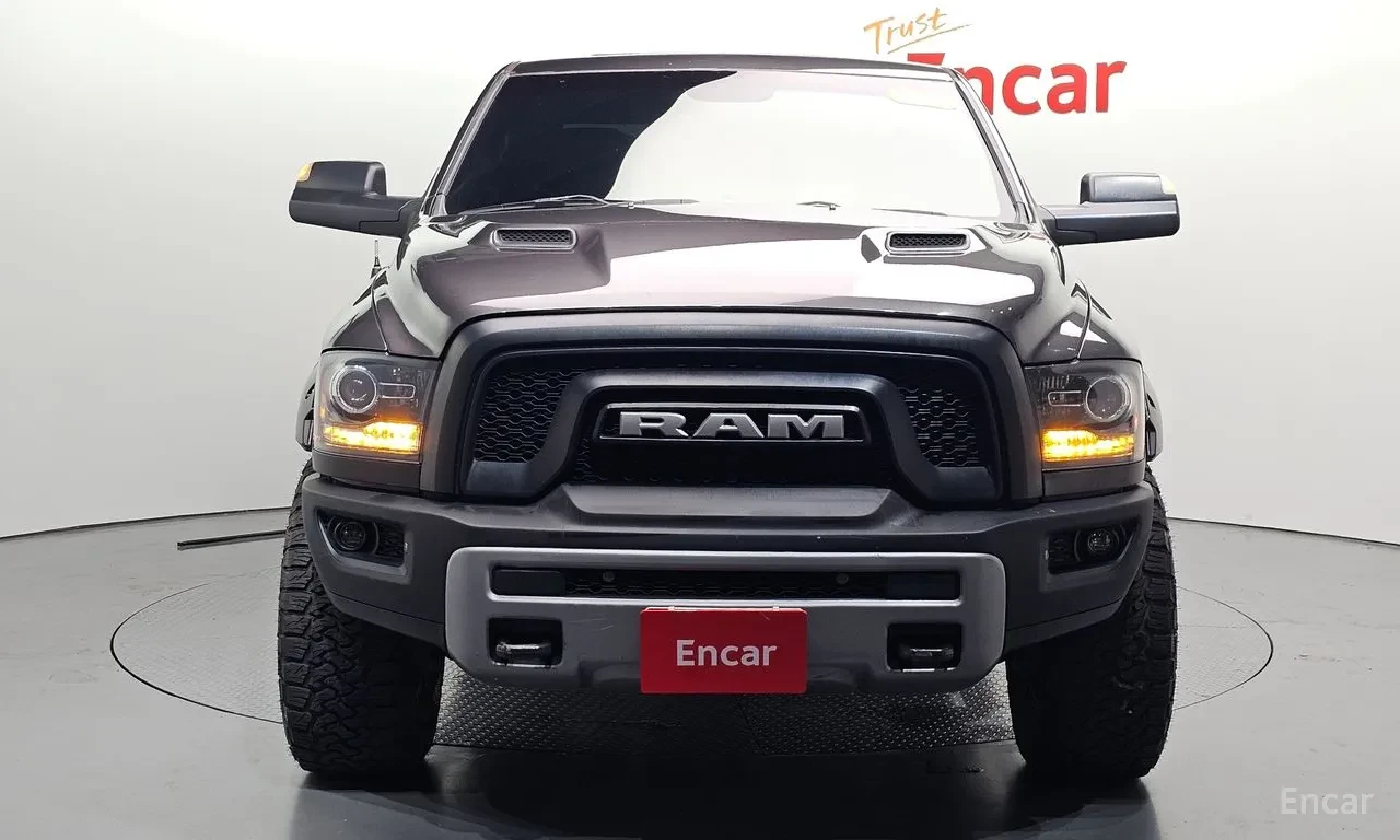 Dodge RAM 1500 5.7* Crew Cab* ПОДГРЕВ* ОБДУХ* ЛИЗИНГ, снимка 2 - Автомобили и джипове - 55706404