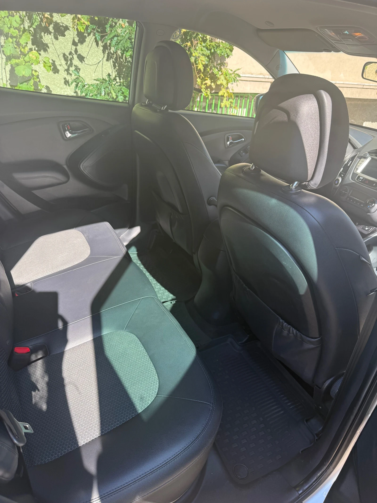 Hyundai IX35, снимка 10 - Автомобили и джипове - 56009778