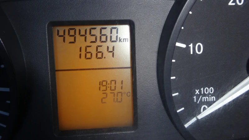 Mercedes-Benz Sprinter 319 4x4, снимка 9 - Бусове и автобуси - 52681249