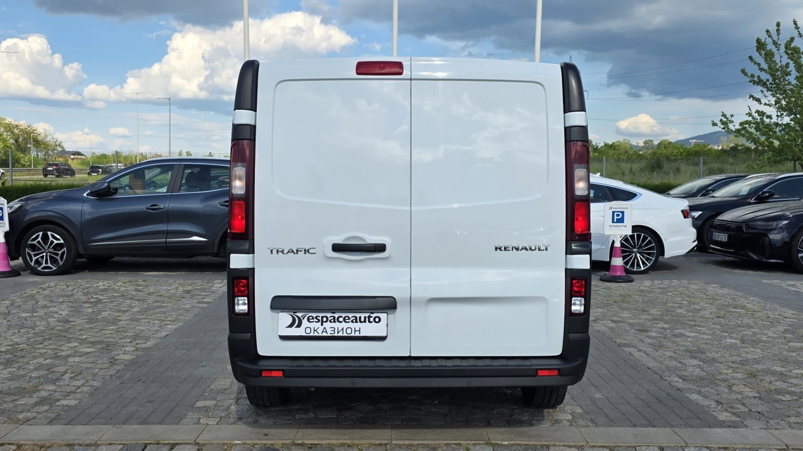 Renault Trafic 2.0dCi/120к.с./L2H1, снимка 7 - Бусове и автобуси - 54621038