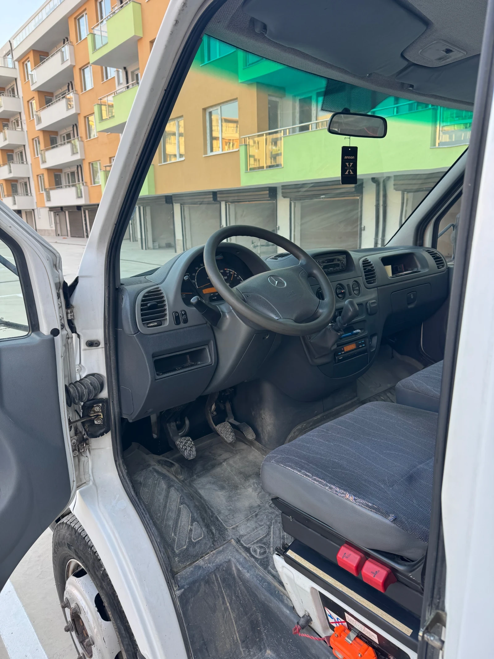 Mercedes-Benz Sprinter 616 Самосвал климатик, снимка 7 - Бусове и автобуси - 55795418