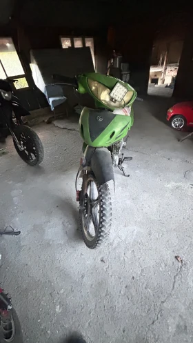 Kawasaki 100, снимка 1
