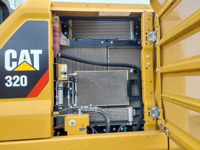 Багер Caterpillar 320NG, снимка 7 - Индустриална техника - 47460420