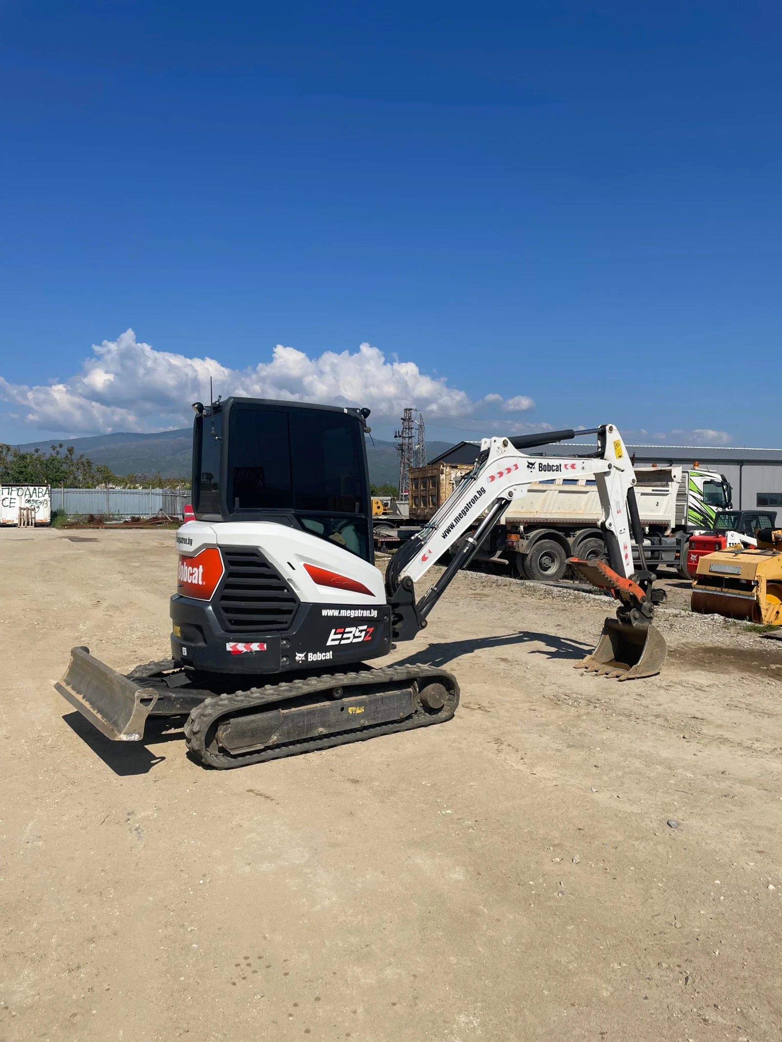 Багер Bobcat E35z, снимка 2 - Индустриална техника - 54244814