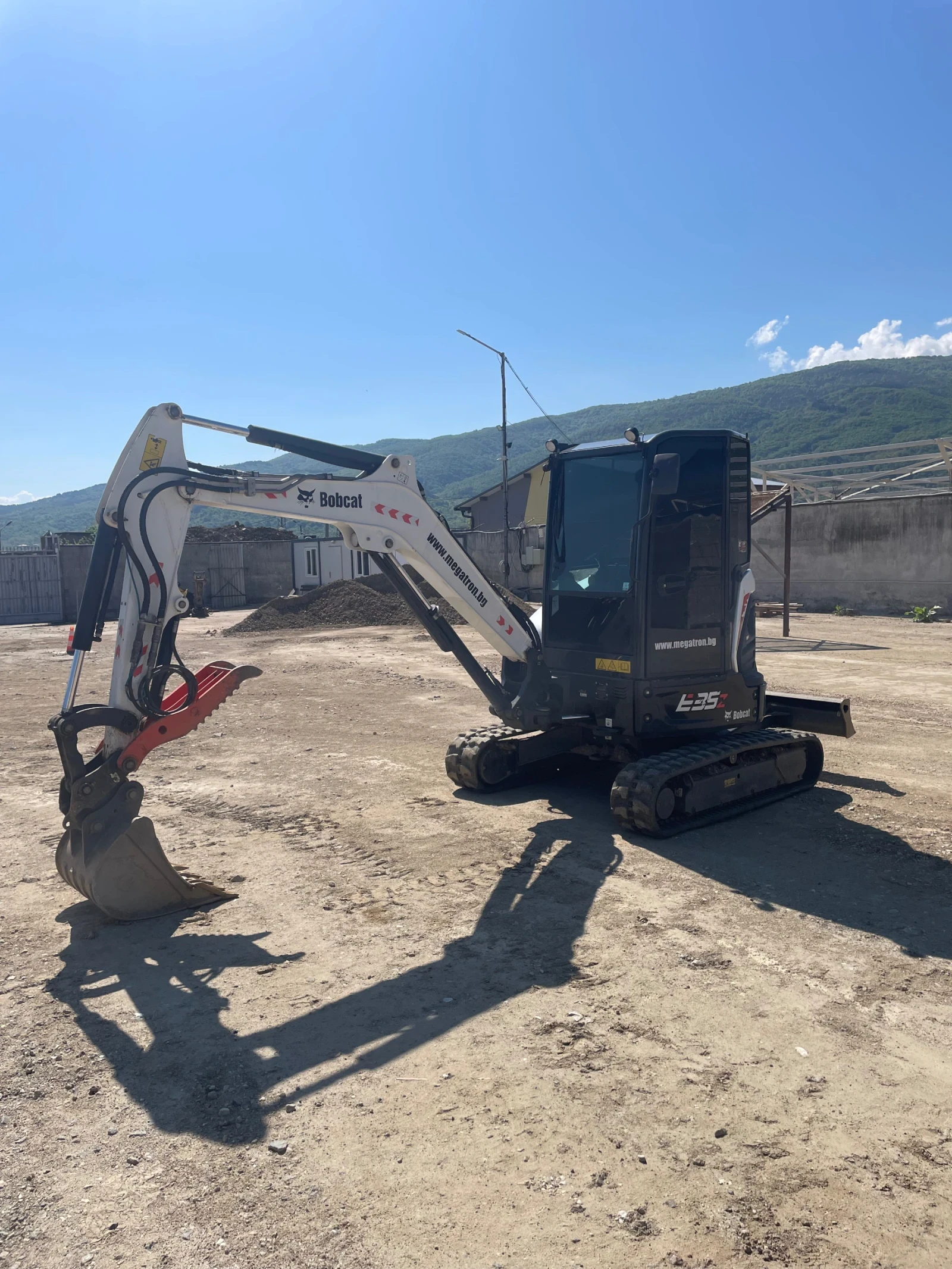 Багер Bobcat E35z, снимка 4 - Индустриална техника - 54244814