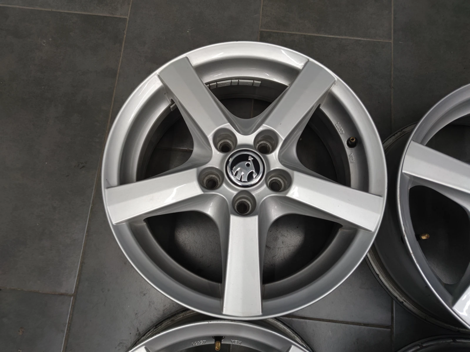   Skoda | Mobile.bg   5