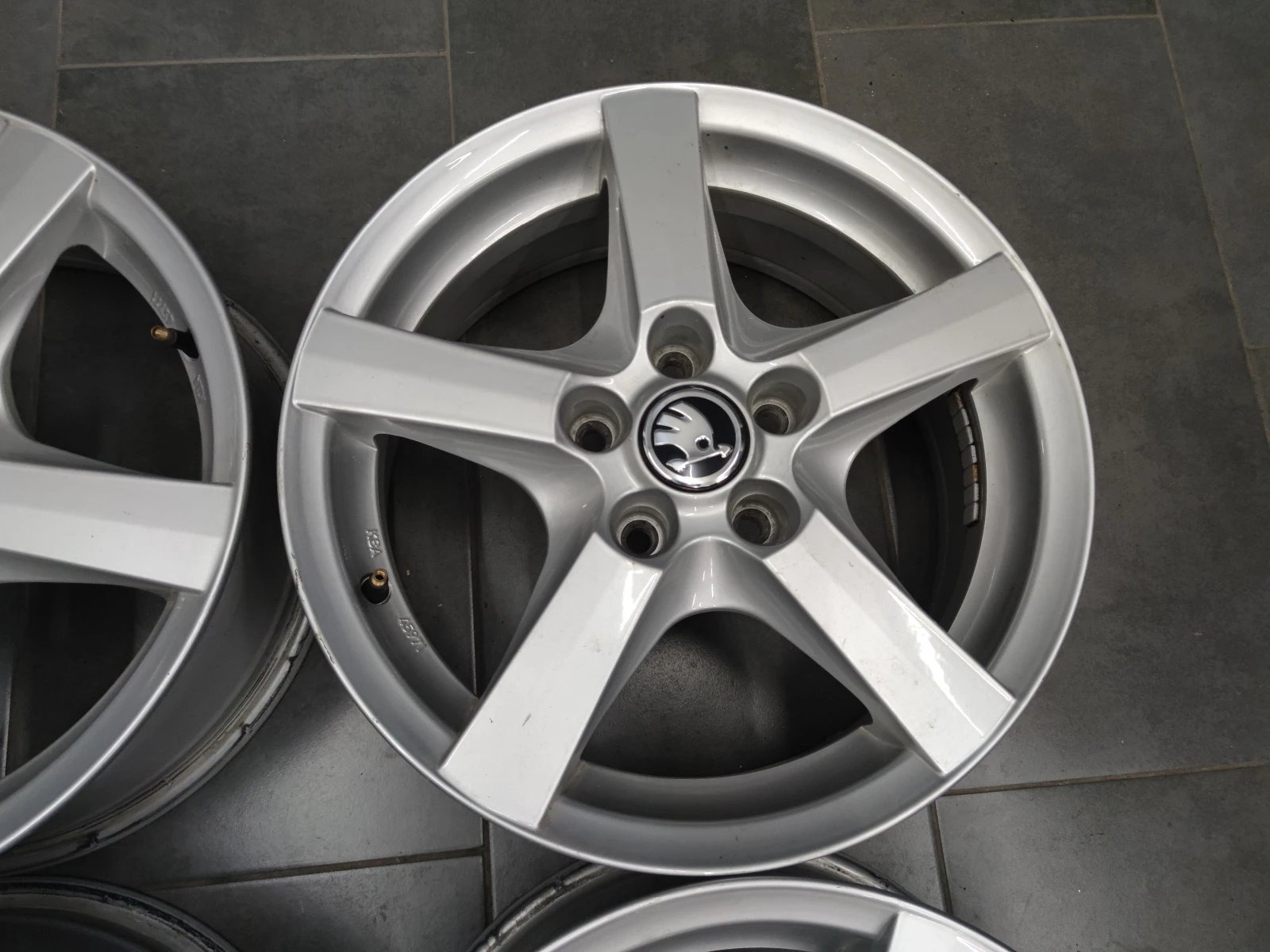   Skoda | Mobile.bg   6