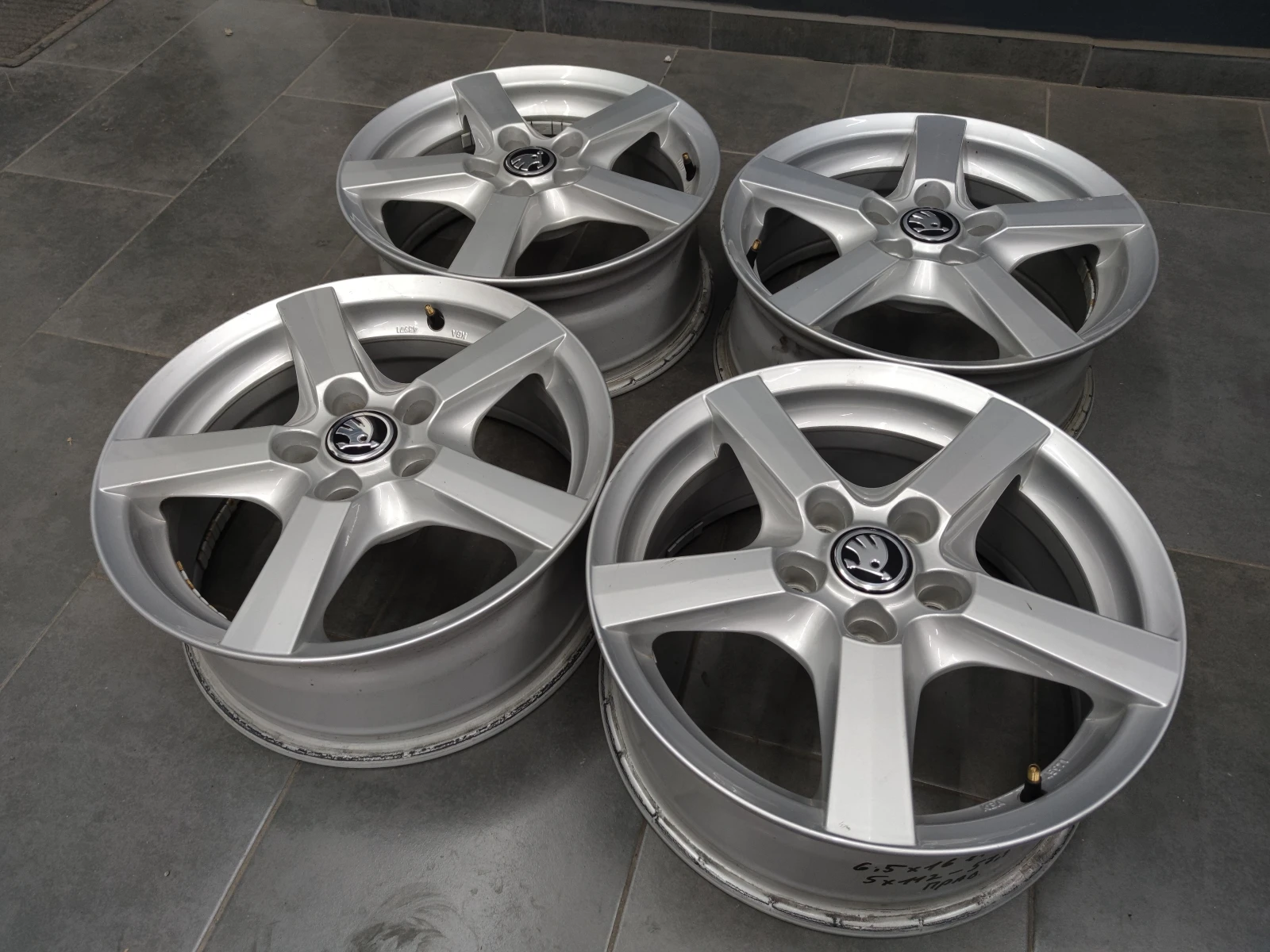   Skoda | Mobile.bg   4