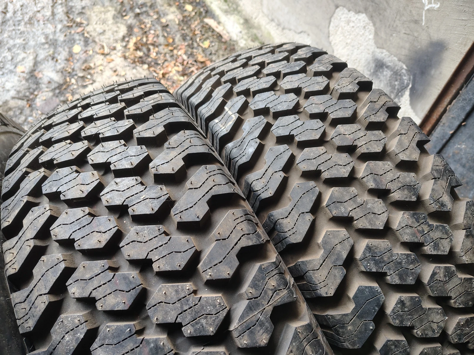 Гуми Всесезонни 265/75R16, снимка 3 - Гуми и джанти - 53806694