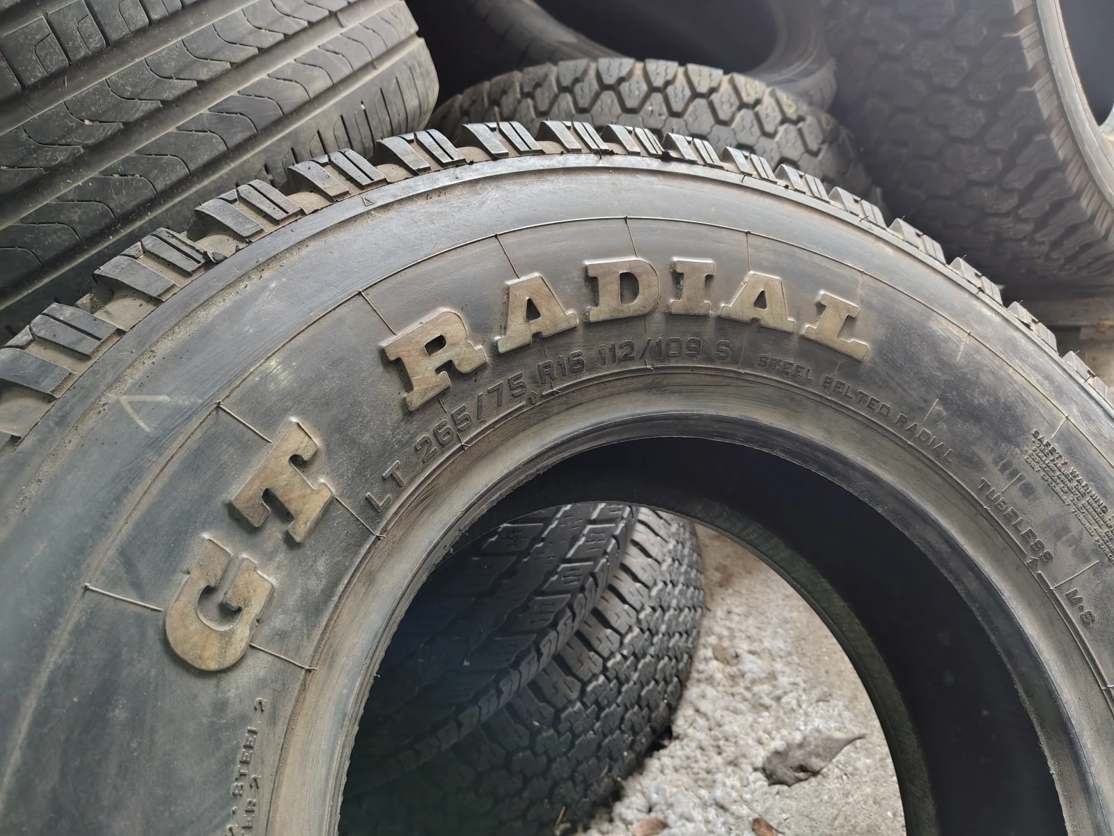 Гуми Всесезонни 265/75R16, снимка 4 - Гуми и джанти - 53806694