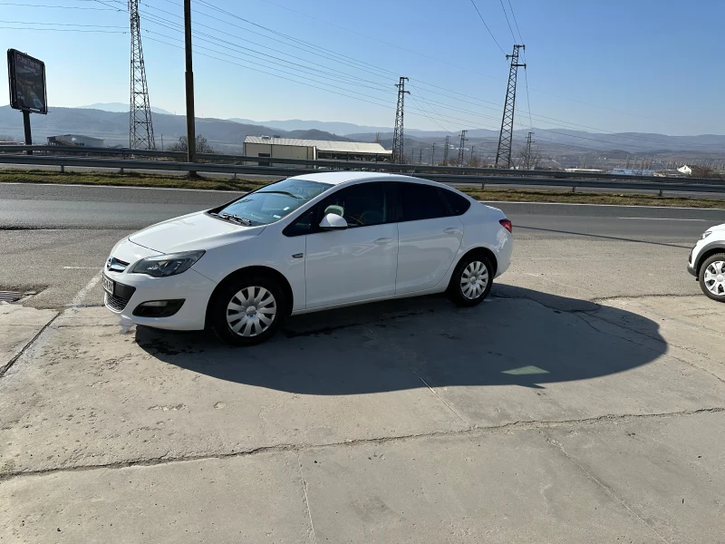 Opel Astra 1.6 CDTI, снимка 3 - Автомобили и джипове - 49029029