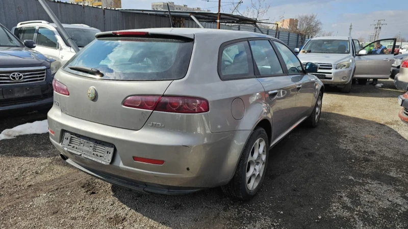 Alfa Romeo 159 sportwagon 19JTD ITALIA , снимка 6 - Автомобили и джипове - 49284757