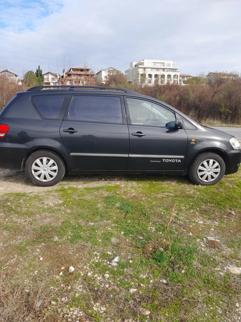 Toyota Avensis verso 2.0тд, снимка 2 - Автомобили и джипове - 52909851