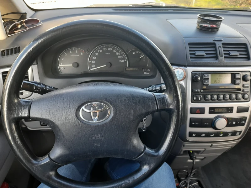 Toyota Avensis verso 2.0тд, снимка 5 - Автомобили и джипове - 52909851