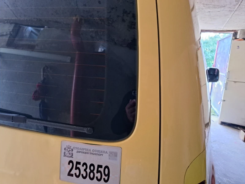 VW Caddy, снимка 6 - Автомобили и джипове - 52520350