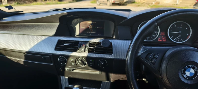 BMW 525 M packet, снимка 9 - Автомобили и джипове - 52773943