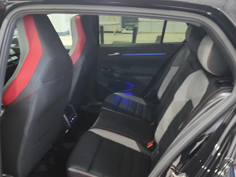 VW Golf * PERFORMANCE * CARFAX * ЦЕНА ДО БГ, снимка 12 - Автомобили и джипове - 52866357