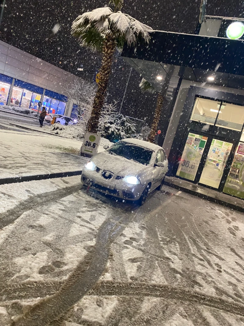 Seat Ibiza, снимка 7 - Автомобили и джипове - 52907520