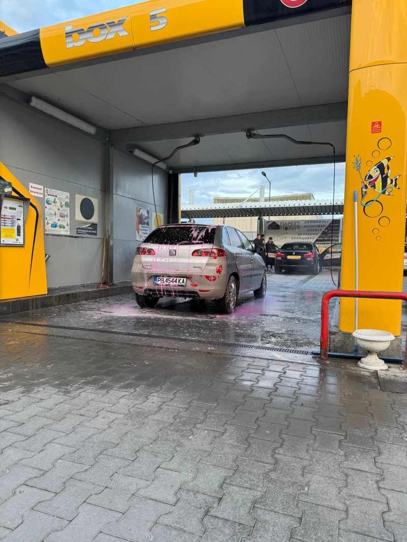 Seat Ibiza, снимка 3 - Автомобили и джипове - 52907520