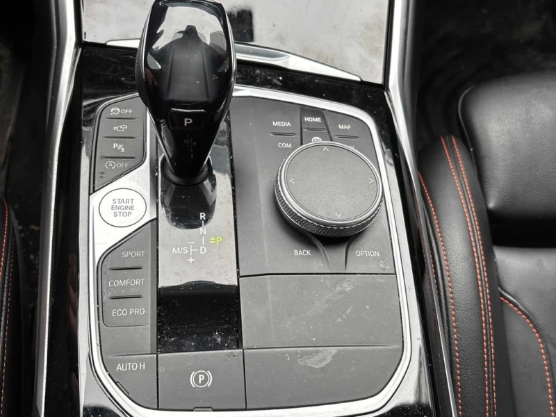 BMW 330 * 330i xDrive * CARFAX * ЦЕНА ДО БГ, снимка 12 - Автомобили и джипове - 53213695