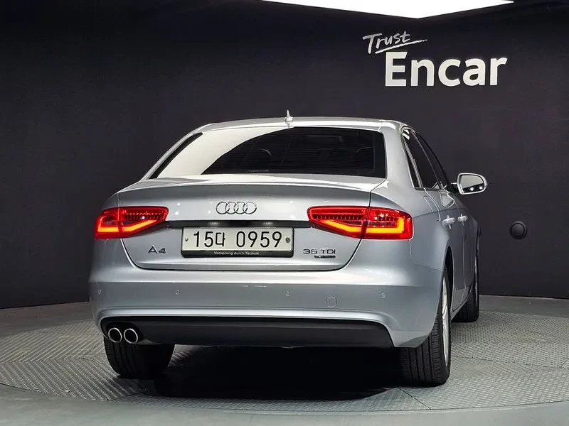 Audi A4 2.0 TDI Quattro - САМО 30% АВАНС, снимка 8 - Автомобили и джипове - 55738753