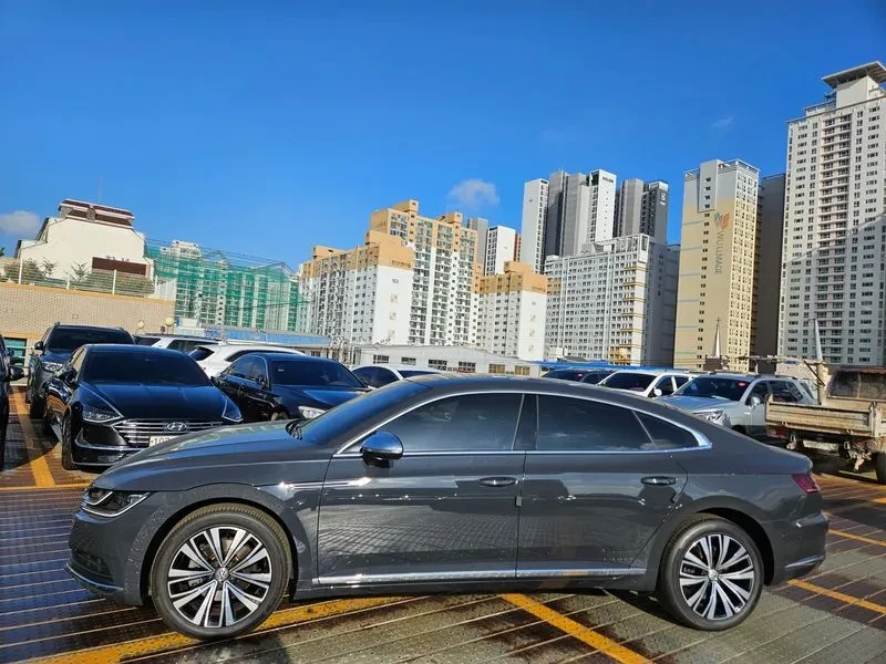 VW Arteon  2.0 Tdi Premium, снимка 14 - Автомобили и джипове - 55785318