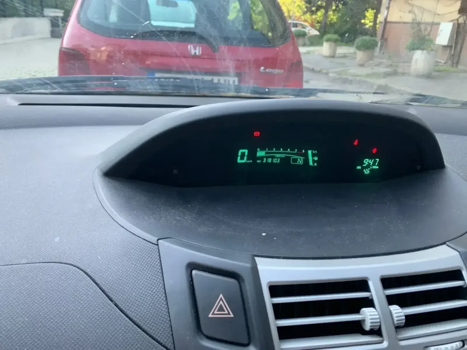 Toyota Yaris  - изображение 4