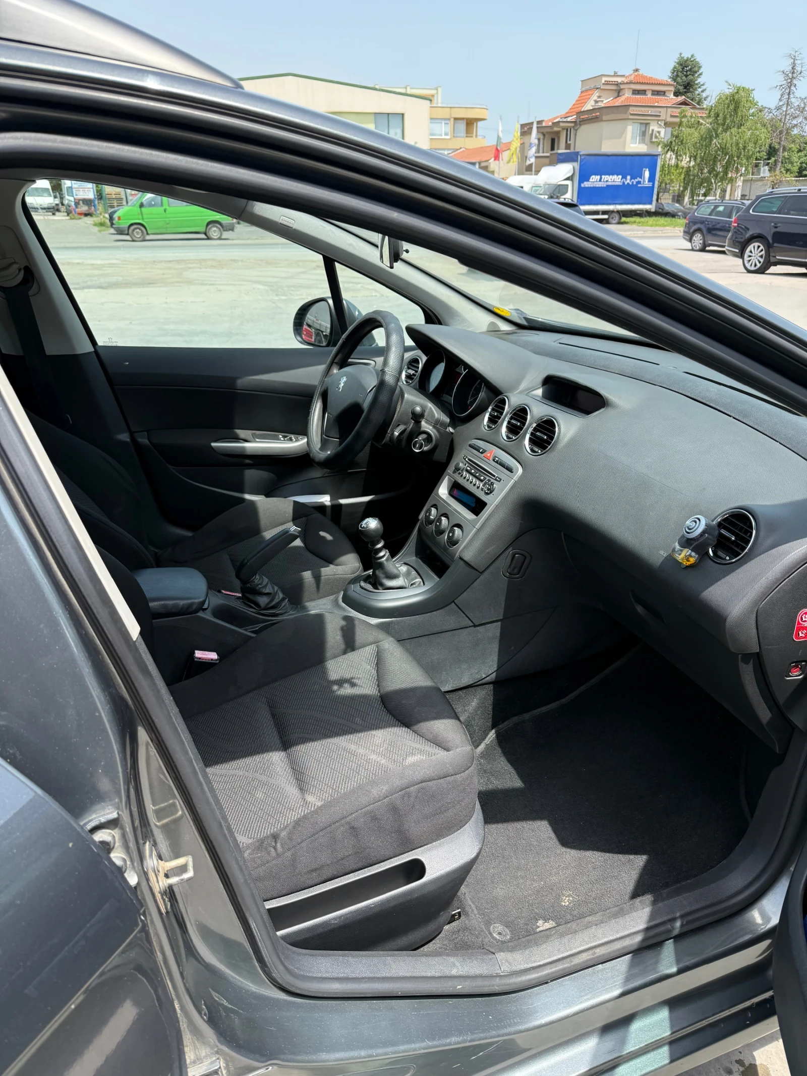 Peugeot 308 SW - изображение 7