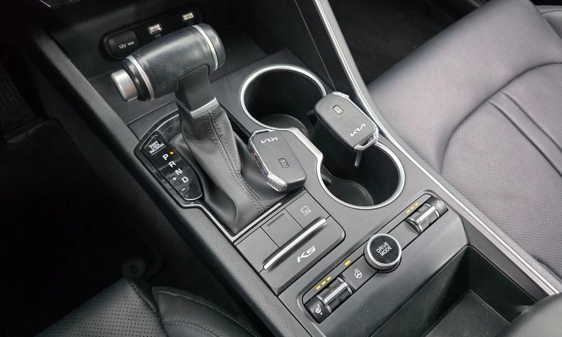 Kia K5 2.0 LPI Strandard * -   *  | Mobile.bg   9