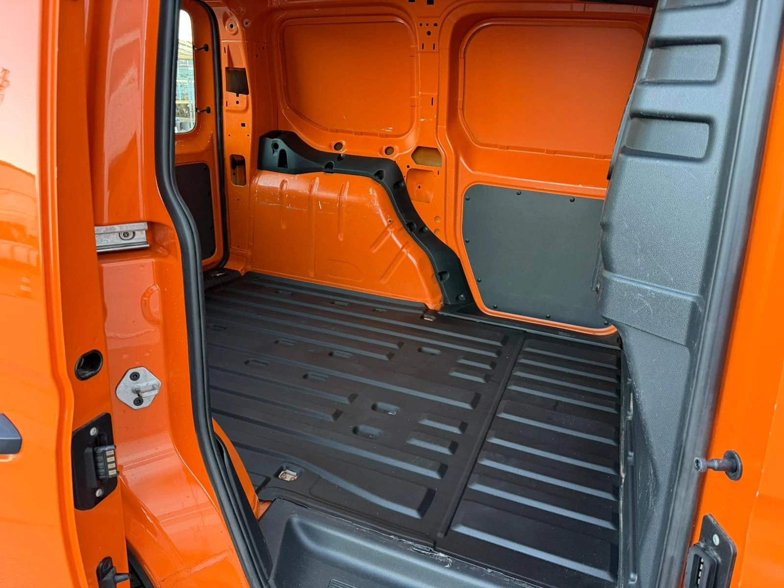 VW Caddy 2.0TDI KLIMATTRONIK NAVI 6-�������� EVRO 6C N1!! | Mobile.bg � ����������� 12