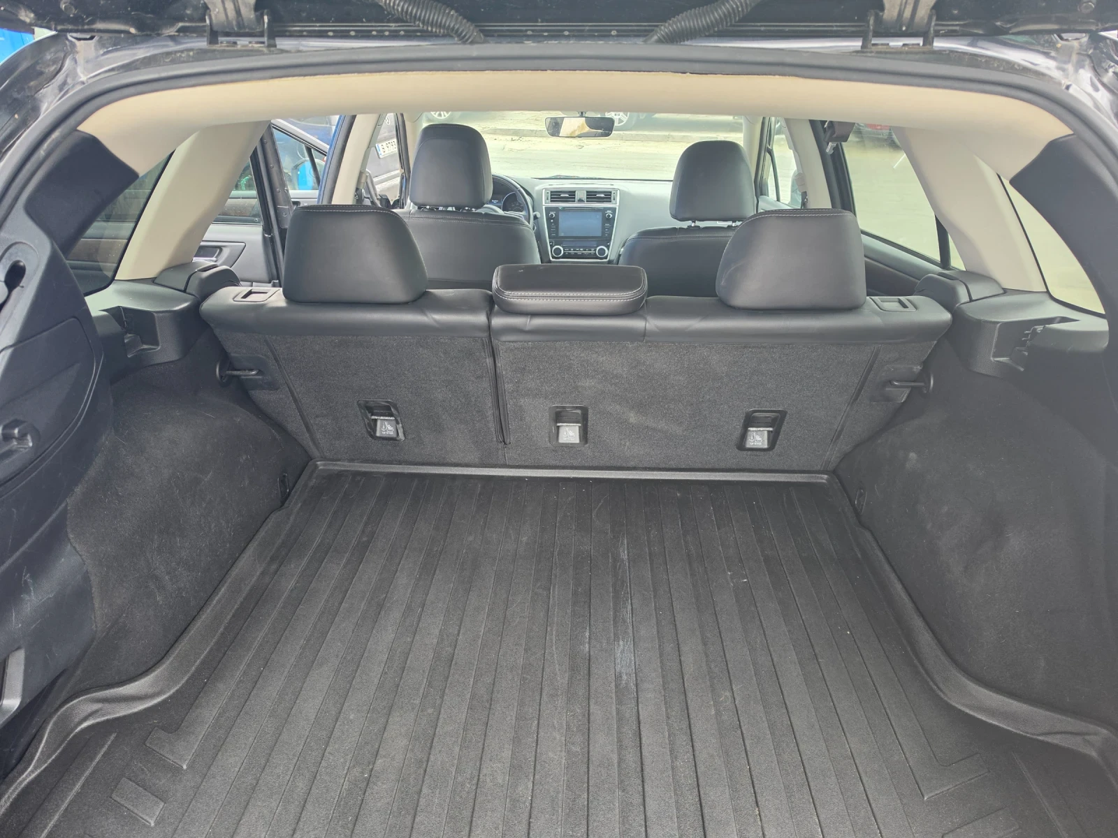 Subaru Outback Subaru Outback 3.6R Limited Facelift, снимка 11 - Автомобили и джипове - 53842121