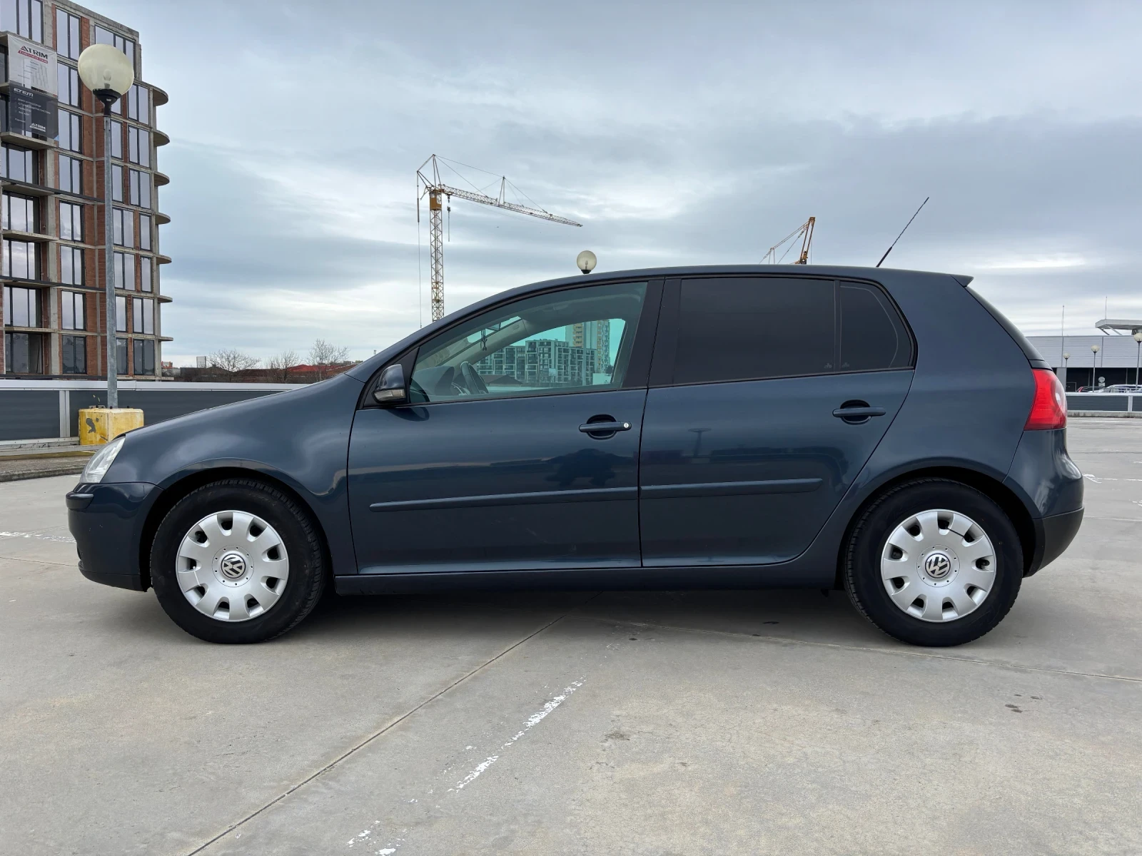 VW Golf 1.9TDI, снимка 4 - Автомобили и джипове - 53756891