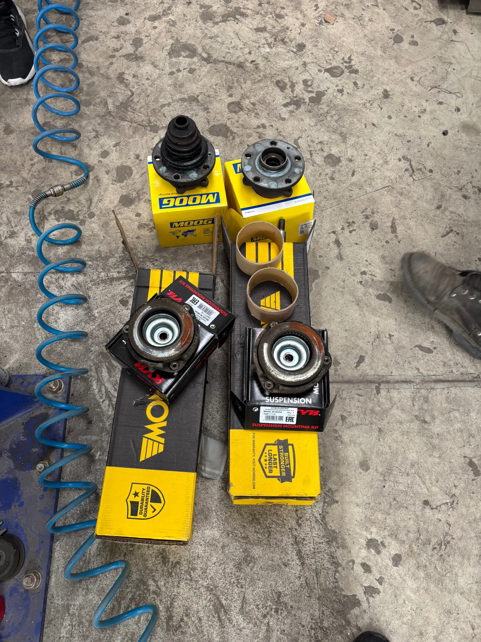 VW Golf 1.9TDI Реални Км!, снимка 14 - Автомобили и джипове - 53756891