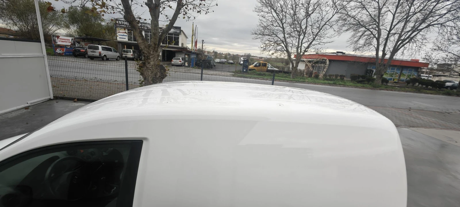 VW Caddy Gen. 3, снимка 13 - Автомобили и джипове - 53845386