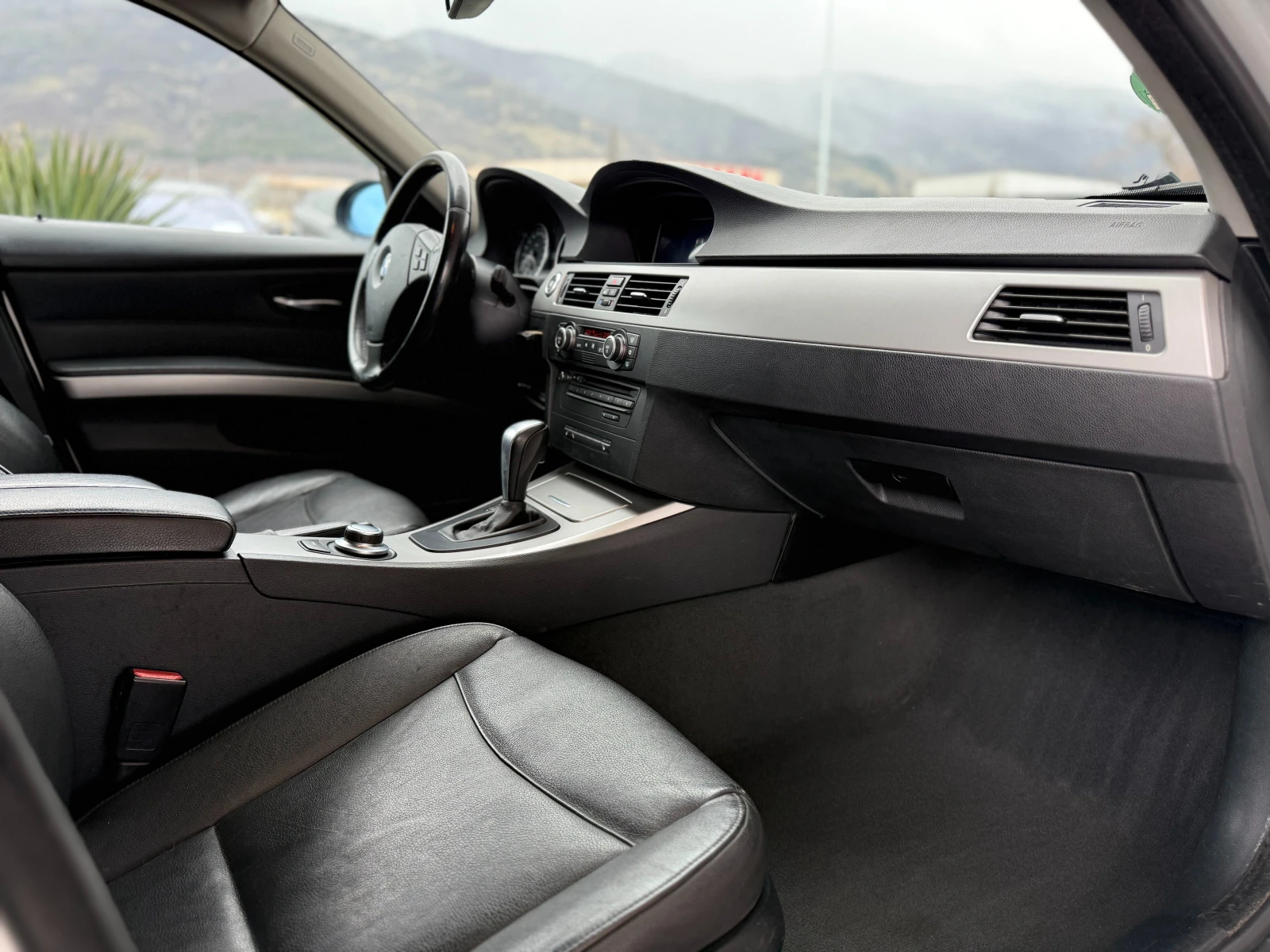 BMW 320 Navi/CarPlay/Auto, снимка 11 - Автомобили и джипове - 53903967