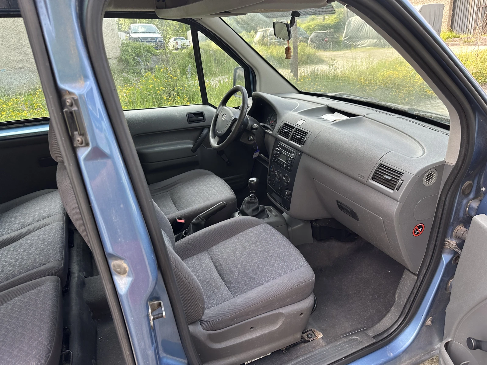 Ford Connect 1.8i, снимка 9 - Автомобили и джипове - 54082988