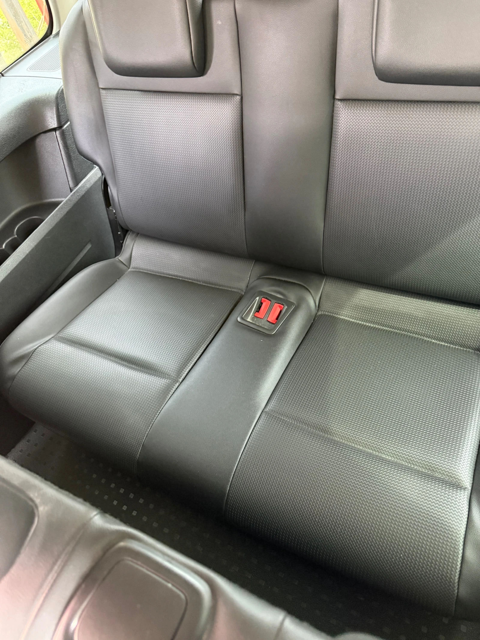 VW Caddy Maxi, снимка 8 - Автомобили и джипове - 54224078