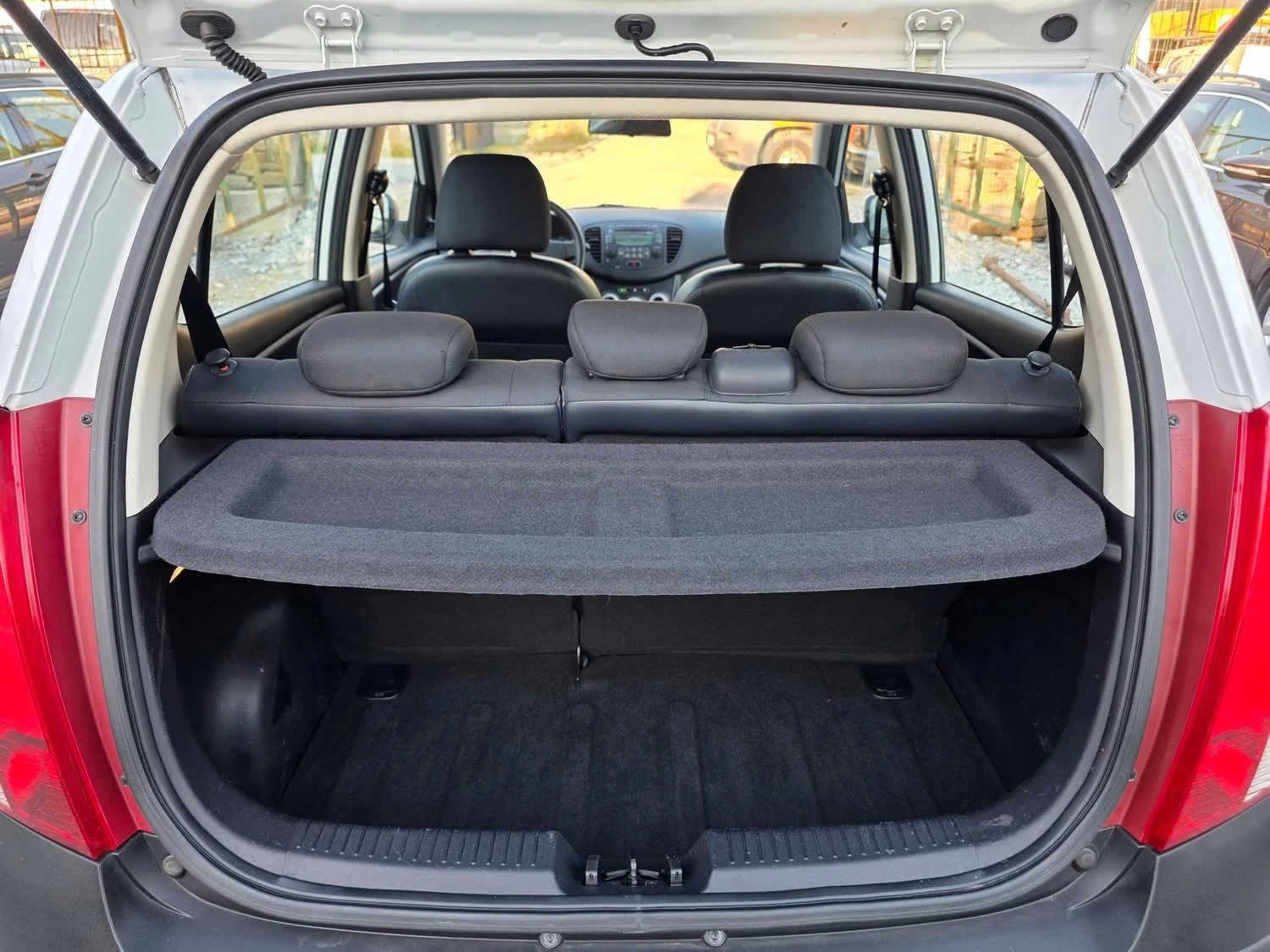 Hyundai I10 1.1i 66K.C. / 52800КМ / КЛИМАТИК / 2010 ГОДИНА, снимка 15 - Автомобили и джипове - 54461457