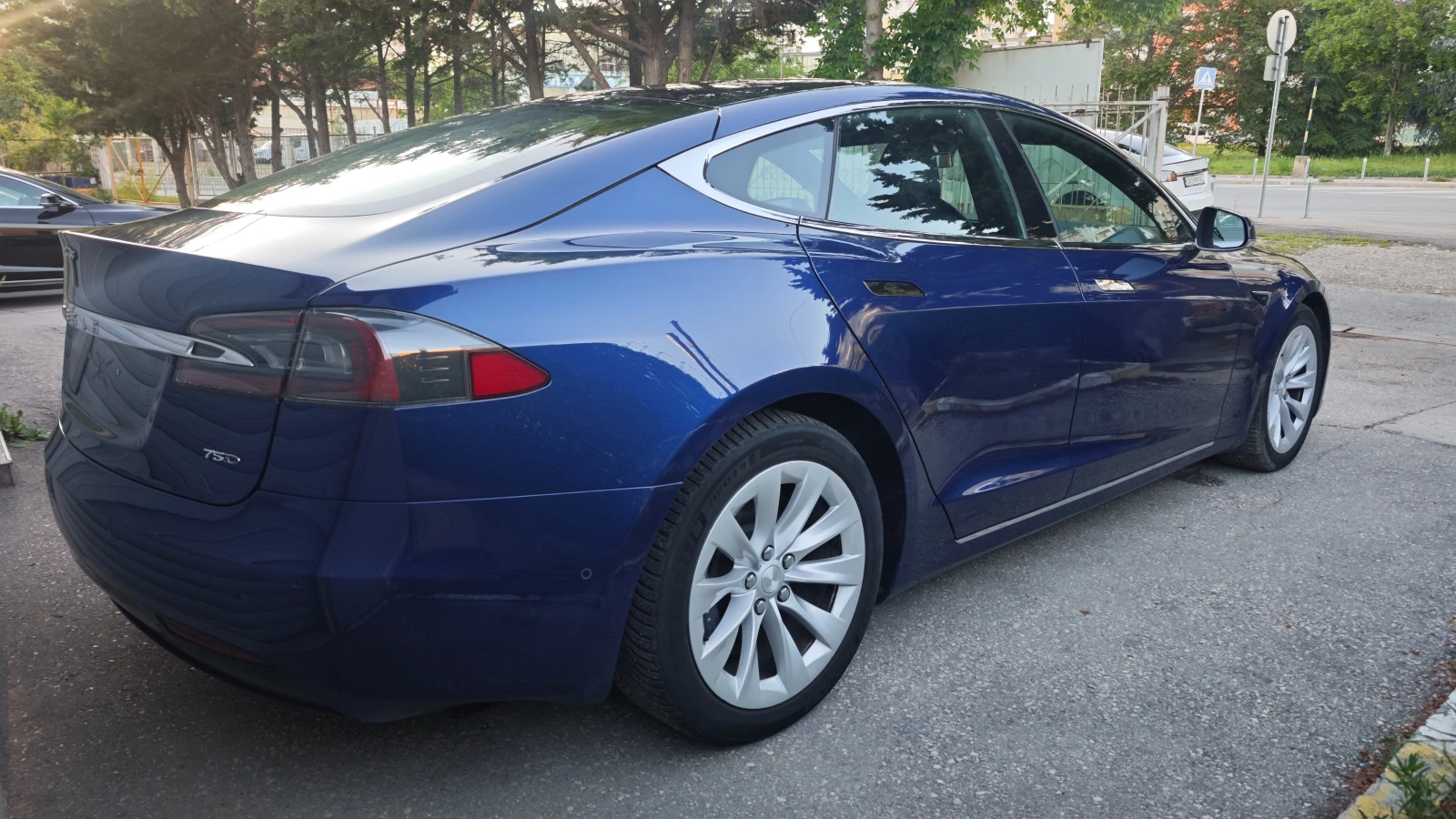 Tesla Model S 75D Dual Motor, снимка 16 - Автомобили и джипове - 54528504