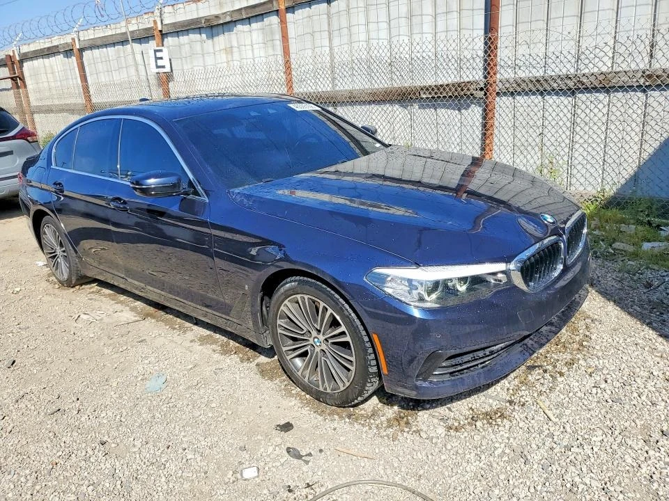 BMW 520, снимка 4 - Автомобили и джипове - 54599630