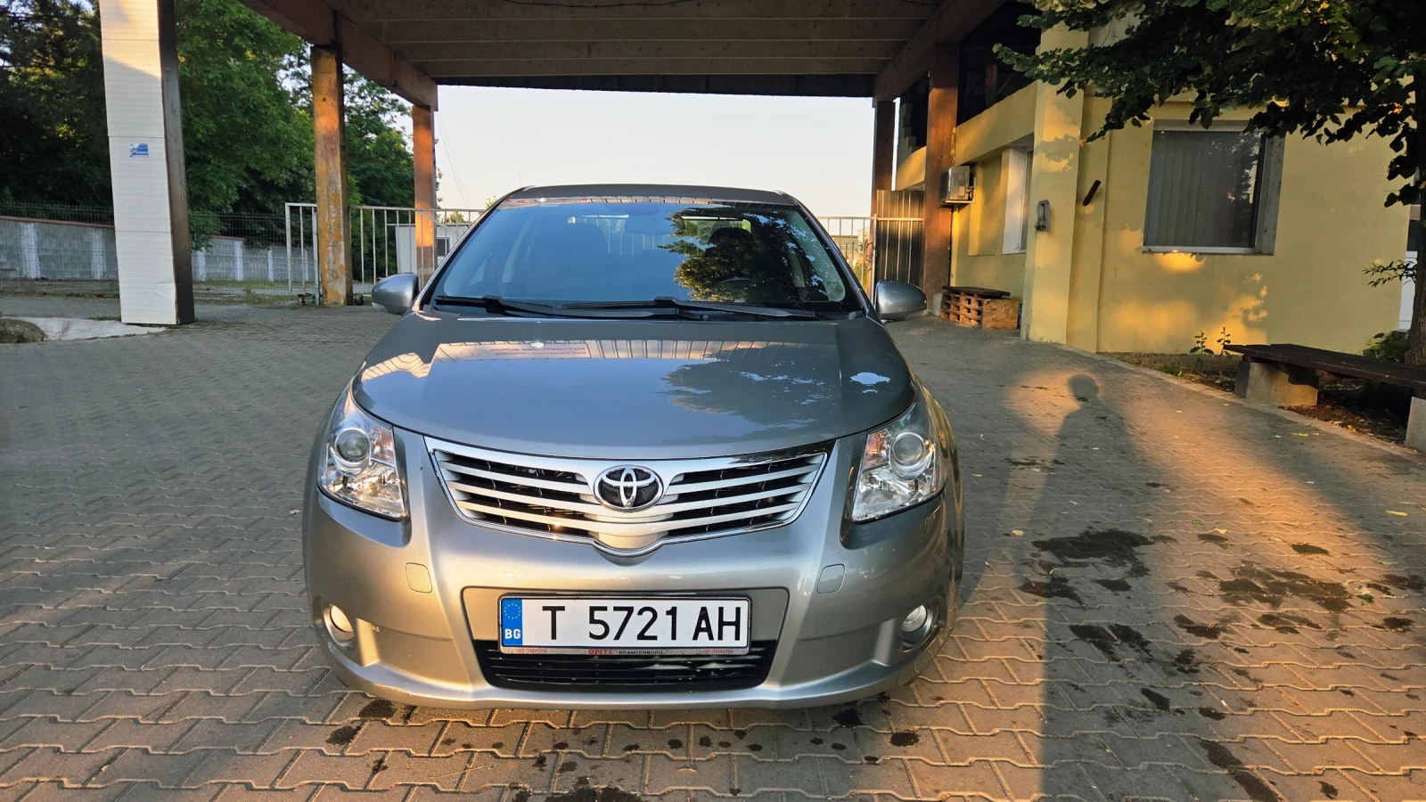Toyota Avensis 1.8 , снимка 9 - Автомобили и джипове - 54934051