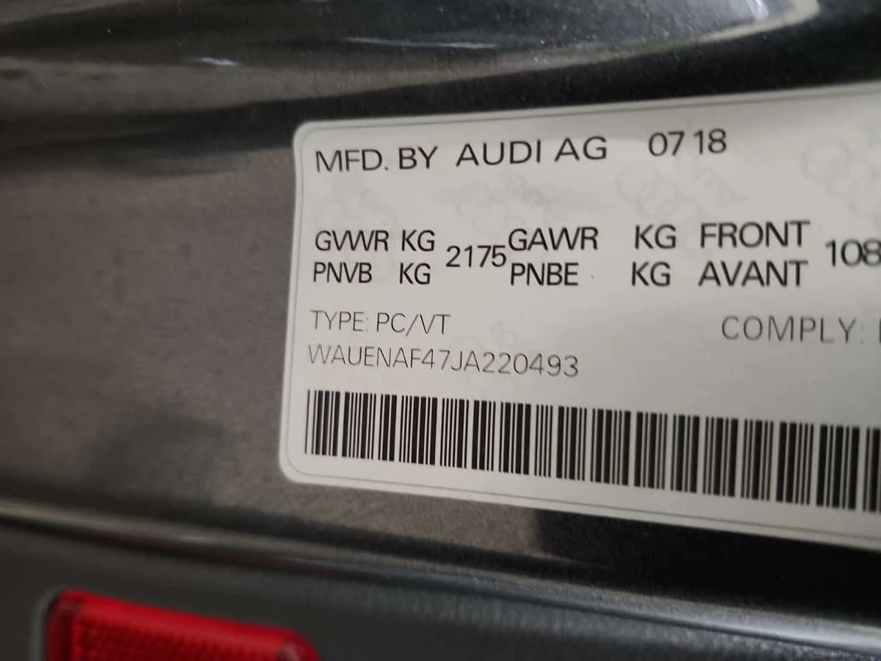 Audi A4  PROGRESSIV * CARFAX * БЕЗ ПЪРВОНАЧАЛНА ВНОСКА, снимка 15 - Автомобили и джипове - 55076276