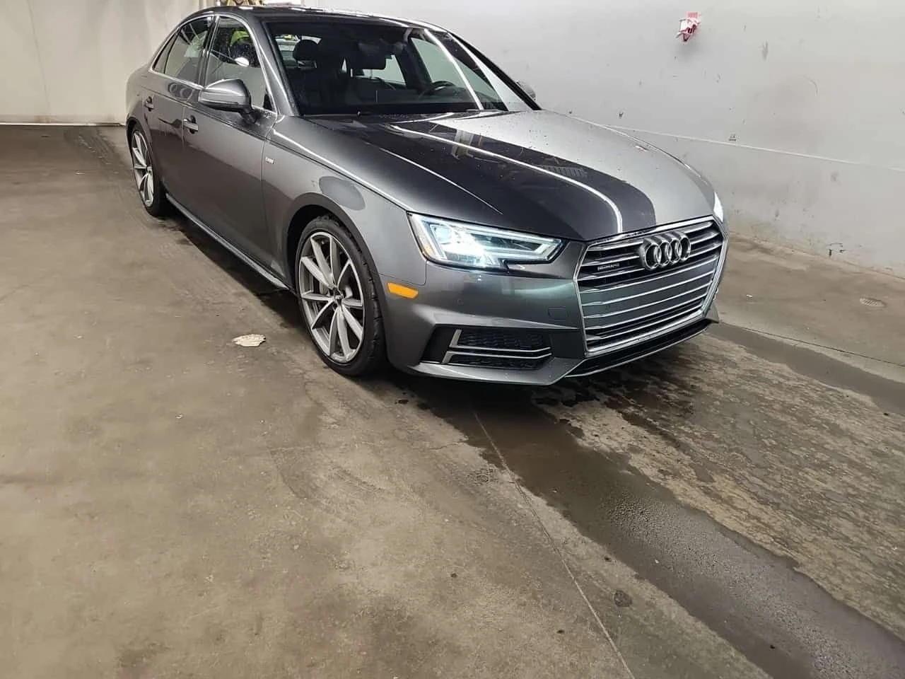 Audi A4  PROGRESSIV * CARFAX * БЕЗ ПЪРВОНАЧАЛНА ВНОСКА, снимка 2 - Автомобили и джипове - 55076276