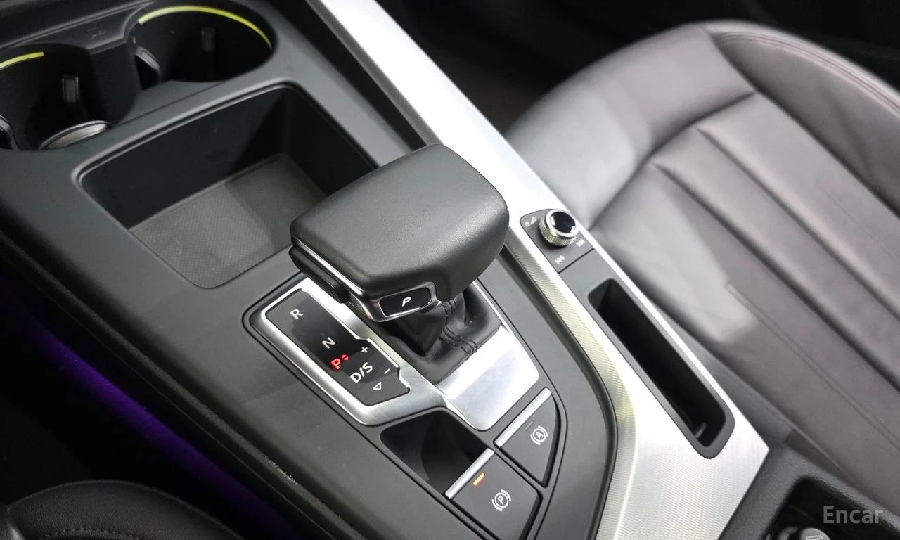 Audi A4 40* TFSI* MATRIX* ДИГИТАЛНО* ТАБЛО* КАМЕРА* ПОДГРЕ, снимка 11 - Автомобили и джипове - 55362712