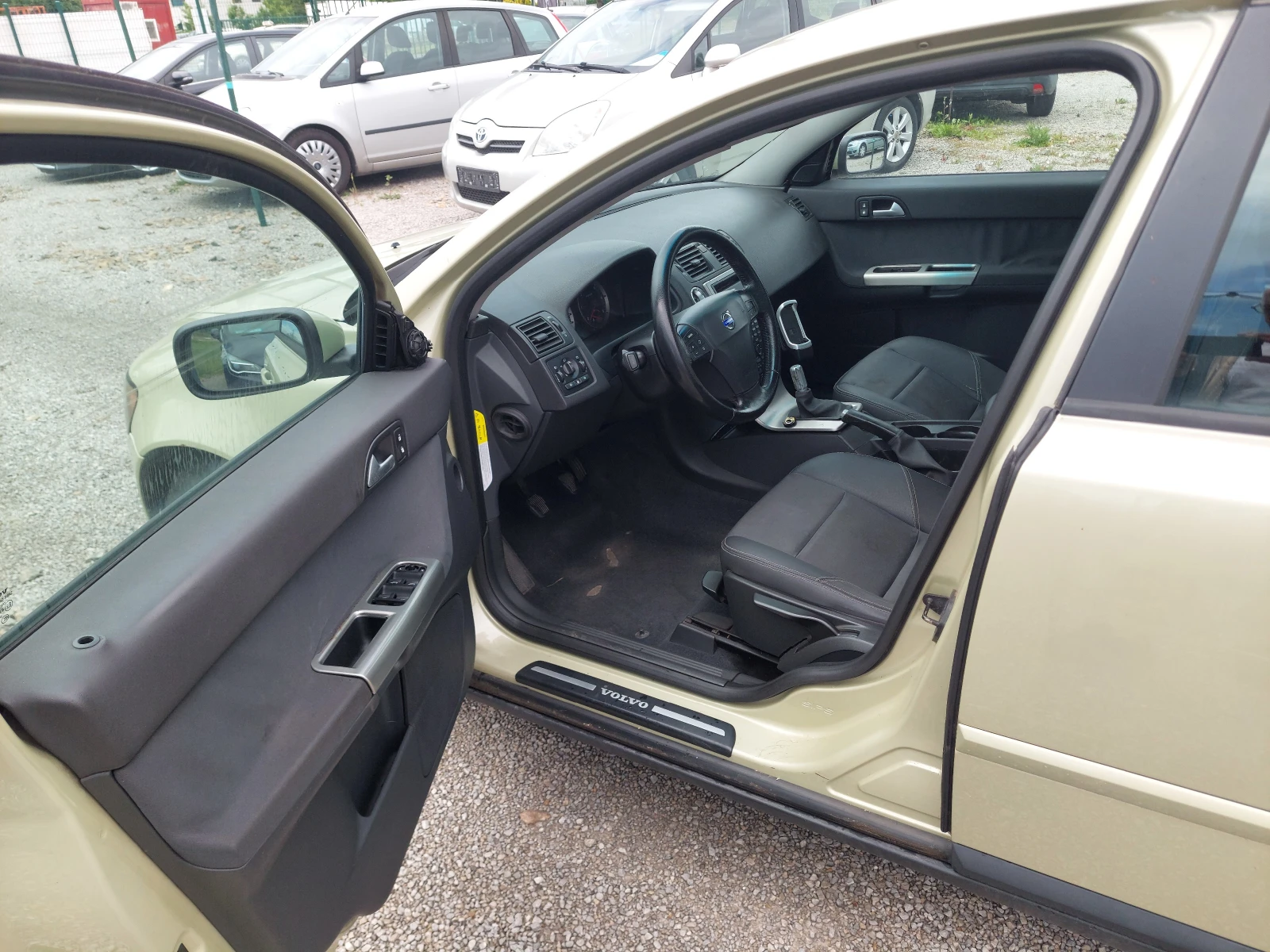 Volvo S40 2.0D, снимка 10 - Автомобили и джипове - 55478448